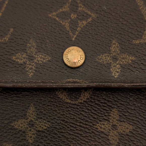 Authentic Louis Vuitton Vintage Monogram Long Wallet – Distressed Patina